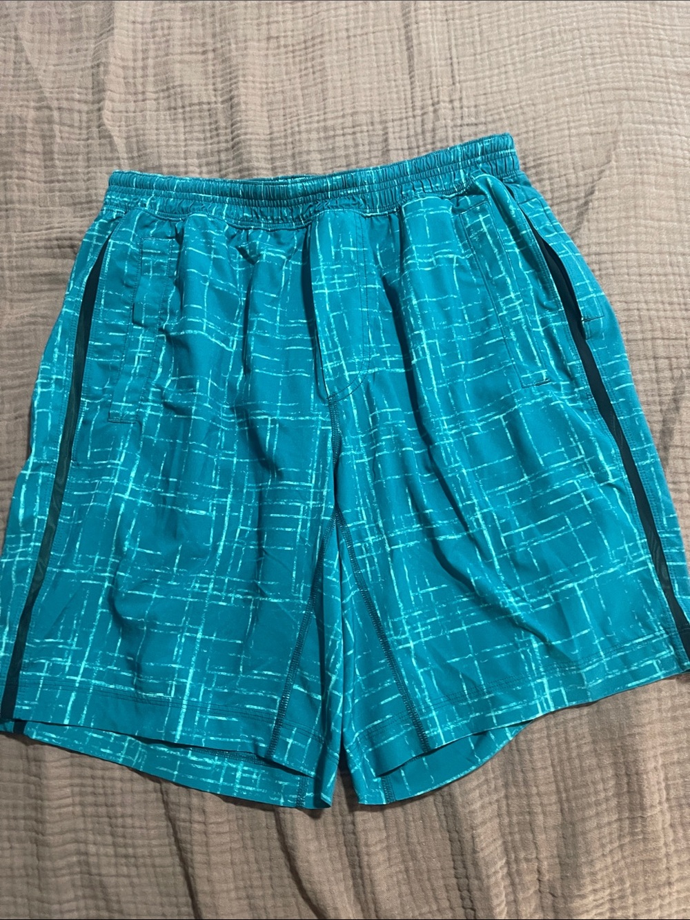 lululemon athletica Mens Large Athletic Shorts